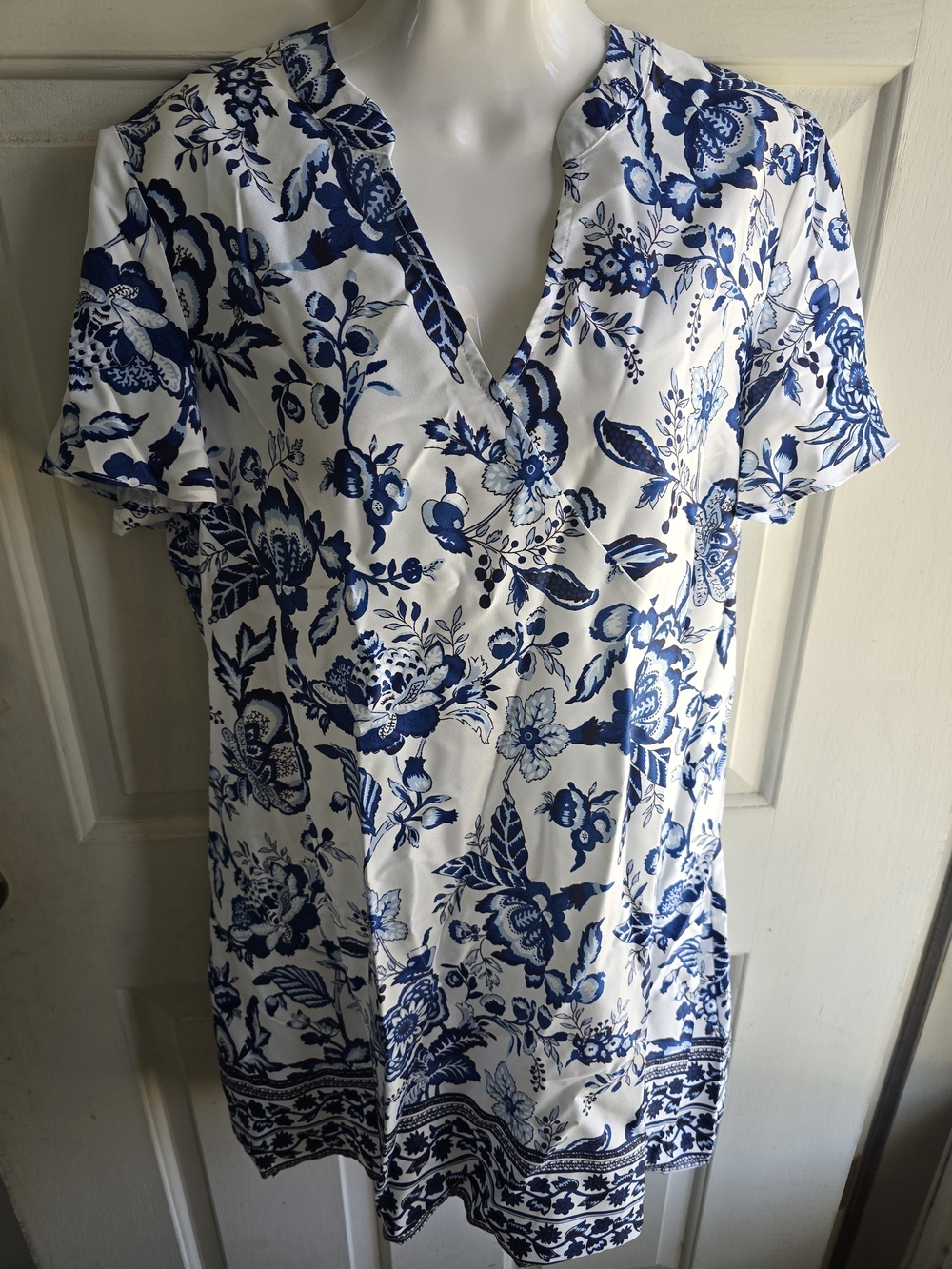 Blu Pepper Bohemian White and Blue Floral Short Sleeve Tunic Dress